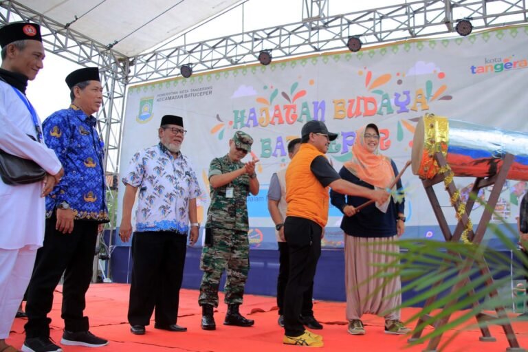 Buka Hajatan Budaya Batuceper, Sachrudin Ajak Warga Makin Cinta Kota Tangerang