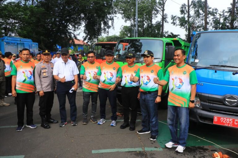 Ajak Masyarakat Pilah Sampah, Pemkot Tangerang Luncurkan Armada Sampah Terpilah