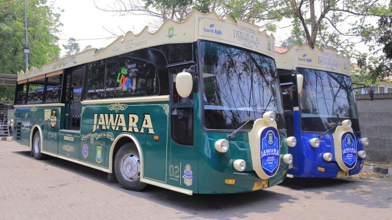 Bus Jawara Kota Tangerang Jadi Satu-Satunya Bus Wisata Gratis di Banten Bus Jawara Kota Tangerang Jadi Satu-Satunya Bus Wisata Gratis di Banten