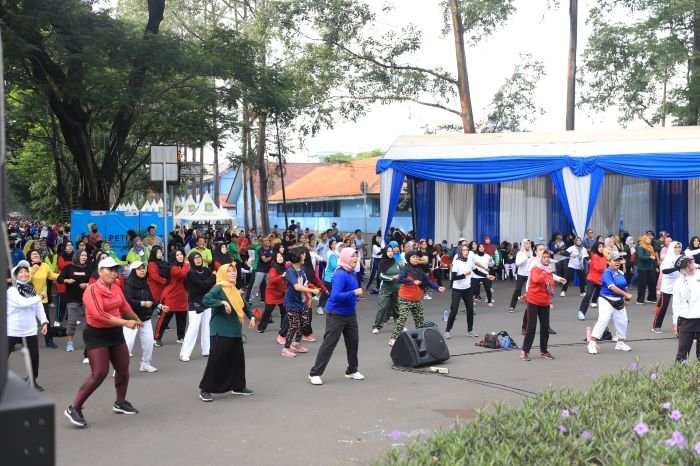 Semarak HUT ke-30 Kota Tangerang, Ribuan Warga Menikmati CFD Sambil Belajar Semarak HUT ke-30 Kota Tangerang, Ribuan Warga Menikmati CFD Sambil Belajar