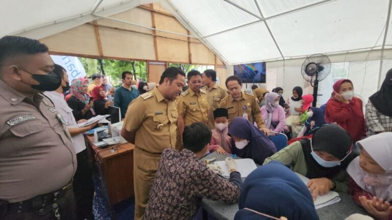 Dinsos Kota Tangerang Salurkan 3.550 BST, Janda Semringah