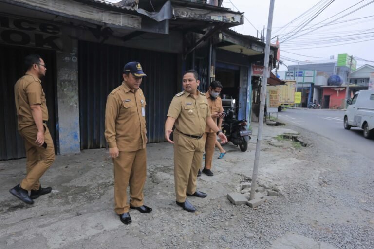 Sidak Perbaikan Jalan, Arief Minta Jangan Asal Jadi Sidak Perbaikan Jalan, Arief Minta Jangan Asal Jadi
