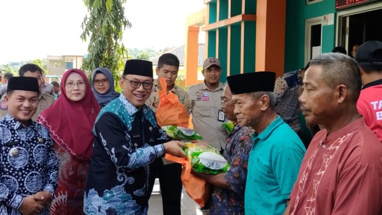 Penyintas Bencana Puting Beliung di Cilegon Dapat Bantuan