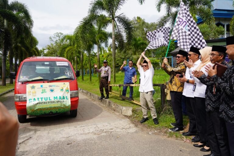 Wali Kota Apresiasi Karyawan Krakatau Steel Salurkan Zakat Rp423,3 Juta