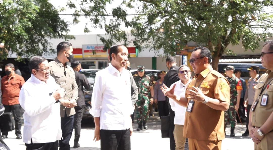 Kunjungan Kerja ke Kota Cilegon, Presiden Jokowi Minta Pemkot Cilegon Jaga Kestabilan Harga Pokok