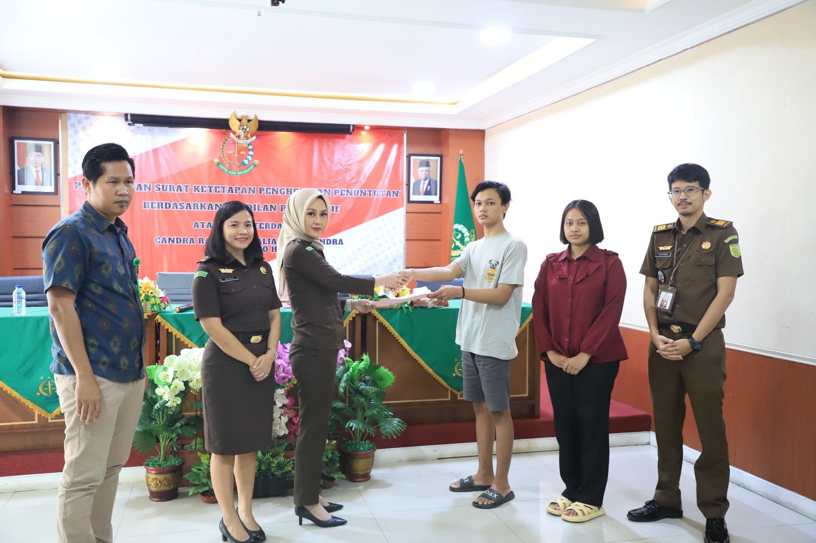 Kejari Kota Tangerang Damaikan Kasus Penggelapan HP Lewat Restorative Justice