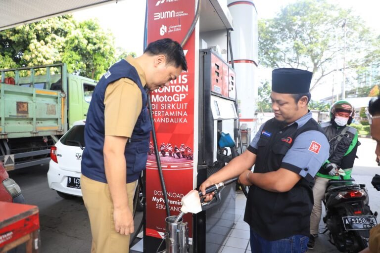 Jelang Mudik Lebaran, Disperindagkopukm Kota Tangerang Uji Tera SPBU