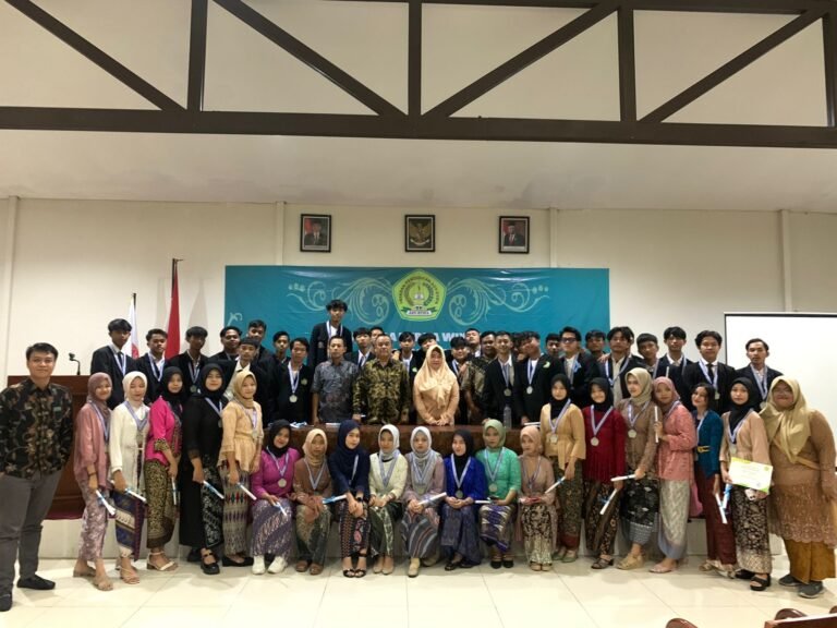 Rayakan Kelulusan, SMP- SMK Gemilang Moderland Tangerang Gelar Perpisahan di Bandung