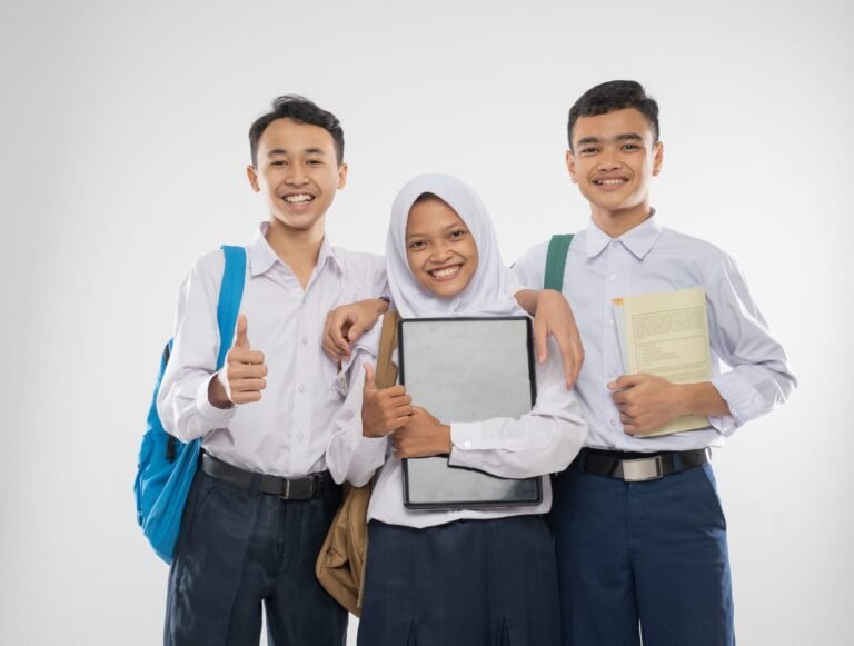 Pemkot Tangerang Gratiskan Biaya 73 SMP dan MTS Swasta