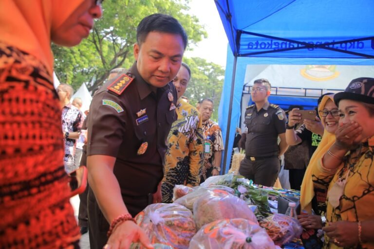 Sambut Hari Bhakti Adhyaksa ke 63, Kejari Kota Tangerang Gelar Kejaksaan Fair 2023 dengan Bazar UMKM