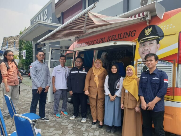 Jelang Pemilu 2024, Disdukcapil Kota Tangerang Gencar Goes To School Sasar Pemilih Pemula 