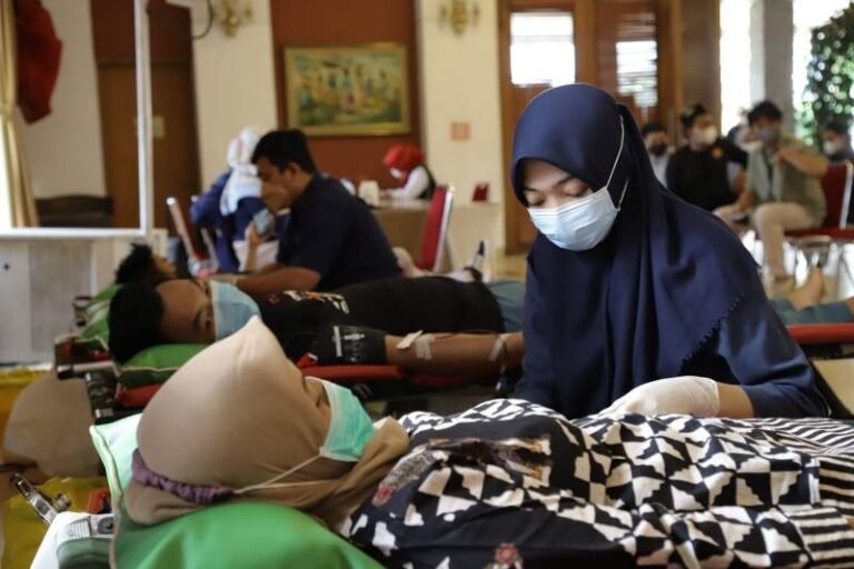 HUT Ke-52 KORPRI, Kecamatan Cipondoh Gelar Aksi Kemanusiaan Donor Darah