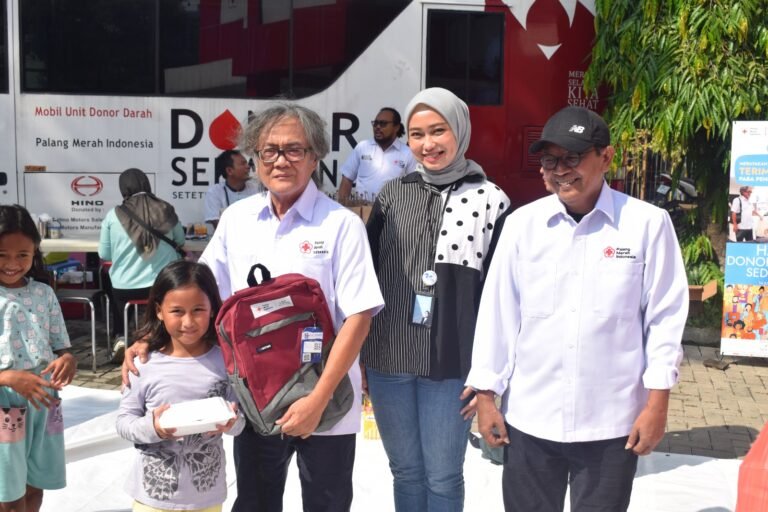Rayakan HUT ke-25, PMI Kota Tangerang Gelar Bakti Sosial