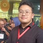 Kader PDI Perjuangan bersatu, Abraham Garuda Laksono dukung Hasto Kristiyanto di sidang putusan.