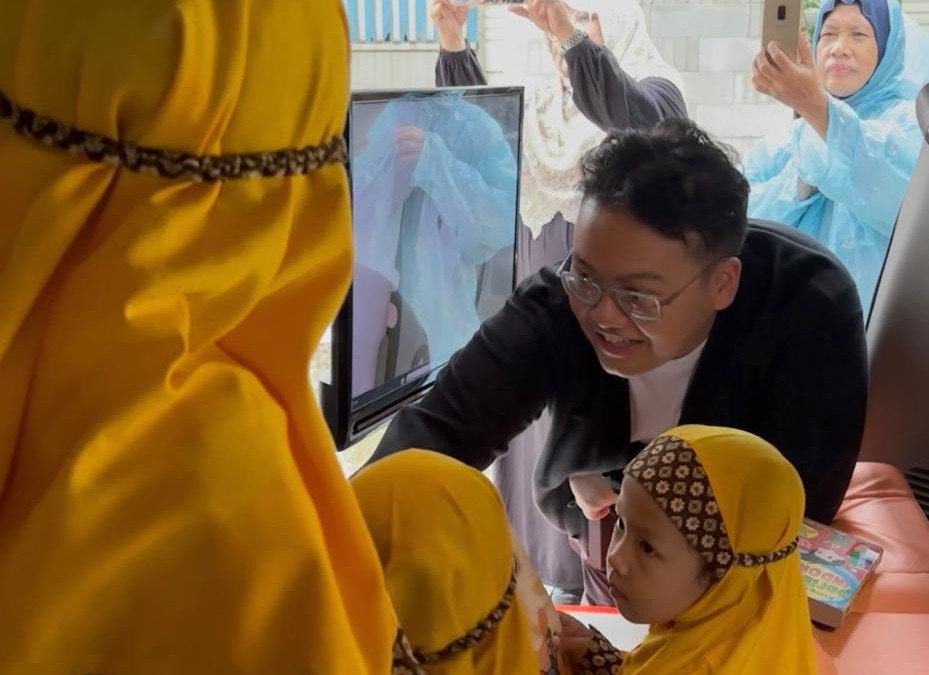 Hari Kunjungan Perpustakaan, Abraham Garuda Laksono tekankan pentingnya literasi dan dorong minat baca anak sejak usia dini di Tangerang.