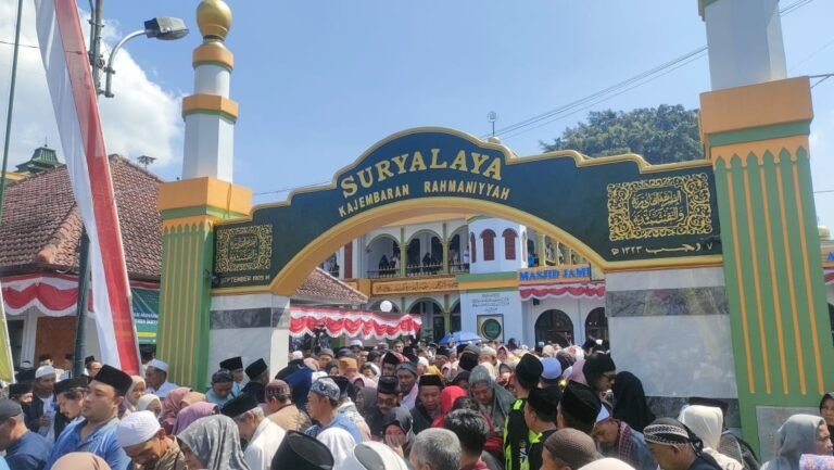 Ribuan Ikhwan TQN Suryalaya Gelar Doa dan Tahlil Bersama di Puncak Milad ke-120 Pontren Suryalaya