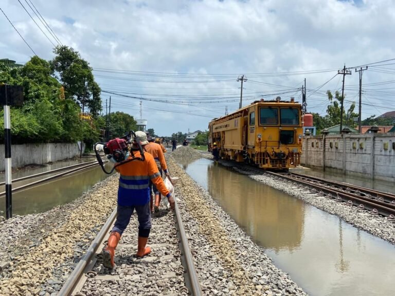 Genangan Sudah Surut, KAI Daop 4 Semarang Fokus Percepatan Normalisasi Jalur KA