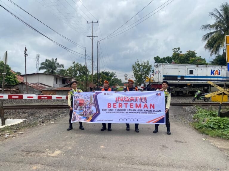 Disiplin di Perlintasan, KAI Divre III Palembang Dorong Kesadaran Keselamatan Bersama