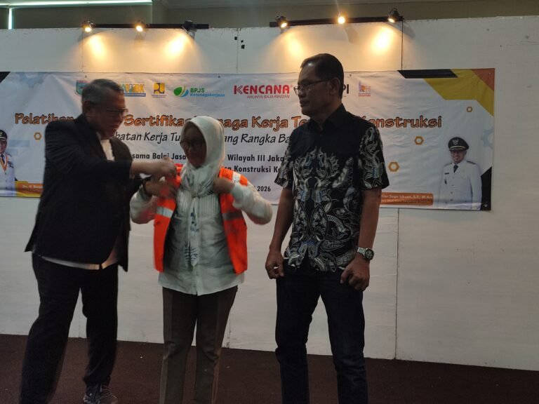 Pelatihan Baja Ringan di Tangsel, 150 Tukang Ikuti Uji Sertifikasi