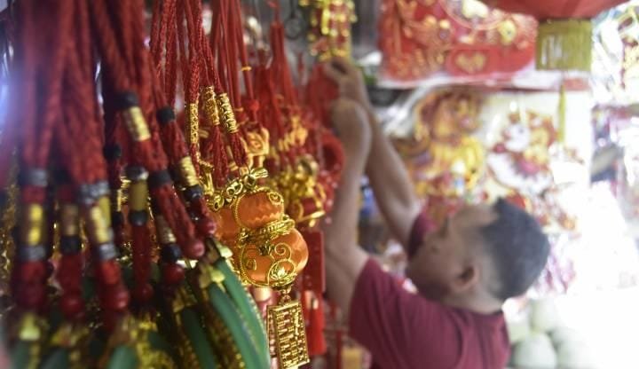 Tradisi Belanja Imlek di Pasar Lama Tangerang Tetap Ramai