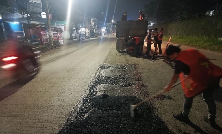DMBSDA Mulai Perbaiki Jalan Rusak di Pasar Kemis