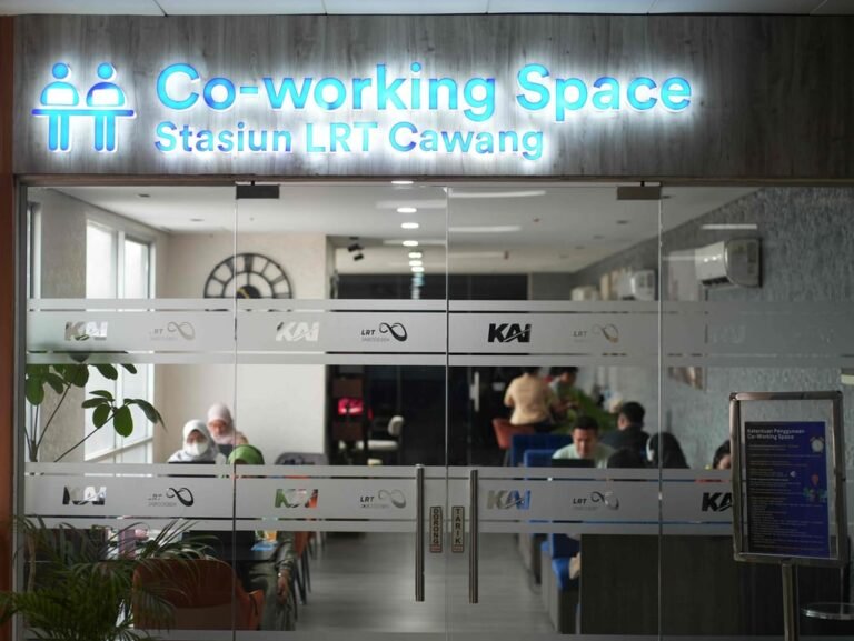 Waktu Transit Lebih Produktif, Manfaatkan Fasilitas Co-Working Space di Stasiun Cawang