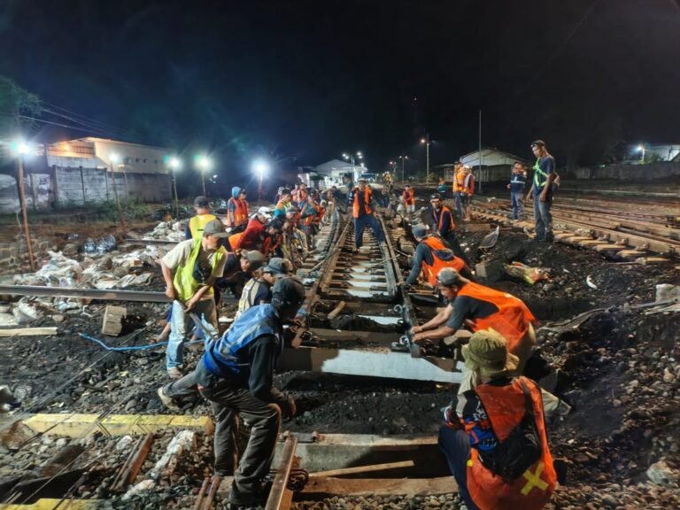 KAI Daop 9 Jember Perkuat Keselamatan Perjalanan KA melalui Upgrade Prasarana Sepanjang 2025