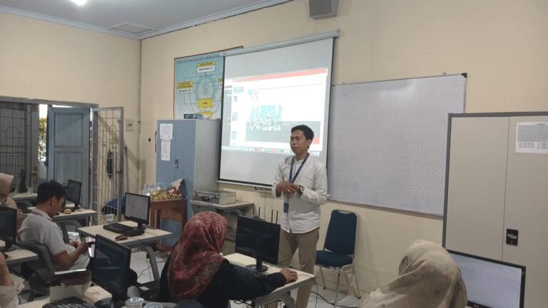 Krakatau IT Dukung Peningkatan Kompetensi Guru YPKS Melalui Pelatihan Pemanfaatan Artificial Intelligence (AI)