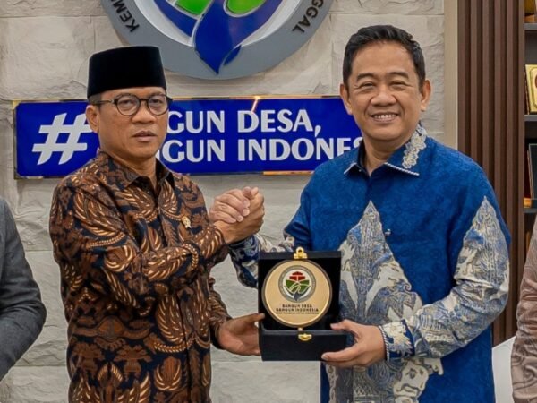Dukung Ekosistem Makan Bergizi Gratis,  Krakatau Steel dan Kemendes PDT Bangun Desa Tematik