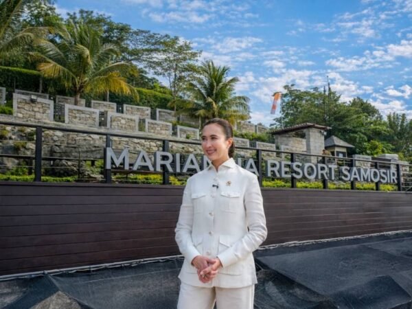 Menteri Pariwisata Tinjau Pengembangan Danau Toba di Samosir