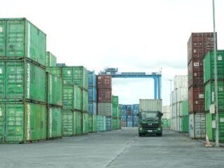 Pelindo Terminal Petikemas Tunjukkan Kinerja Positif di Tengah Gejolak Global