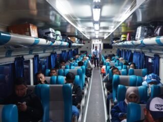 Libur Panjang Paskah Dimanfaatkan Maksimal, KAI Divre III Palembang Layani 26.309 Pelanggan