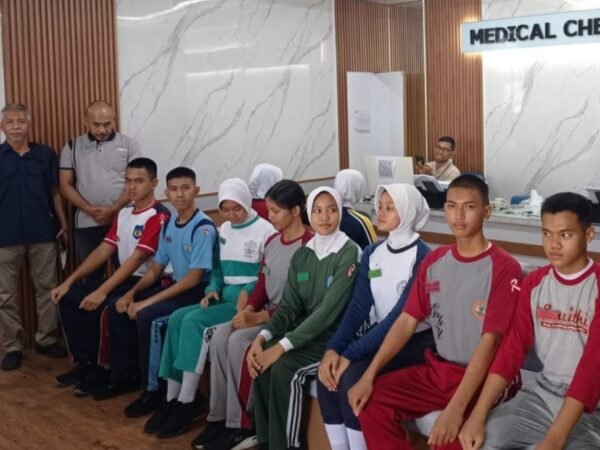 Calon Paskibraka Kota Tangerang Jalani Tes Kesehatan