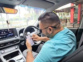 Cari SPKLU Nggak Ribet Lagi, Cukup Buka PLN Mobile